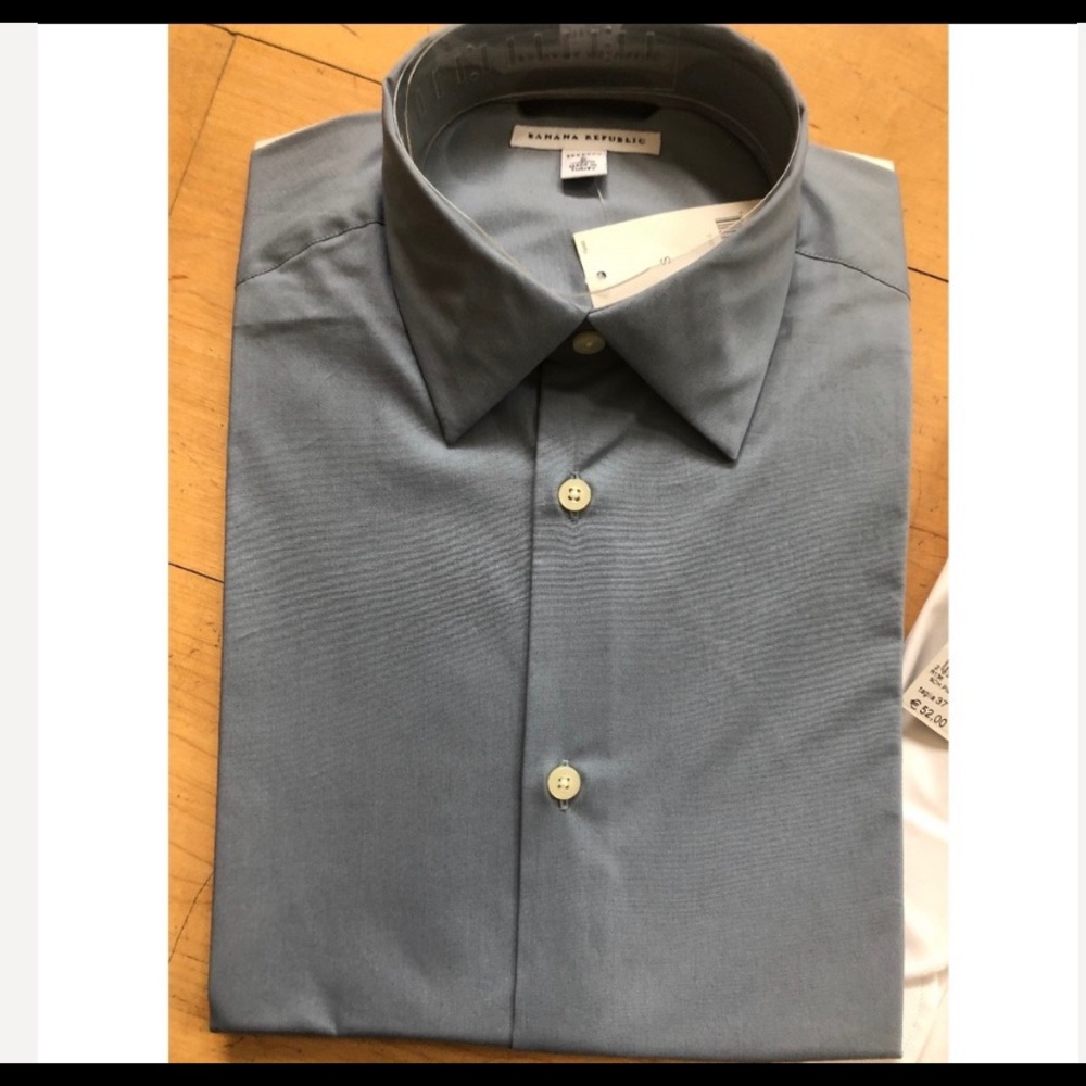 men’s dress shirt